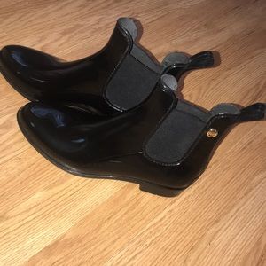 Super cute MICHAEL KORS boots !!!